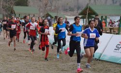 Manisalı öğrencilerden Kros Türkiye Şampiyonası'nda gururlandıran başarı