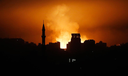 İsrail, Gazze'yi vurdu: Bir gecede 103 kişi öldü!