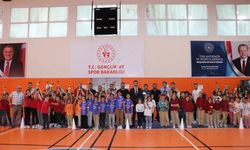 İlçede 'Geleneksel Çocuk Oyunları' ödül töreni yapıldı