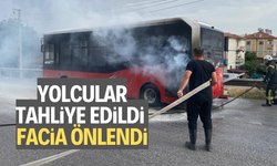 Seyir halinde yanan halk otobüsü paniğe neden oldu