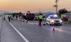 Konya'da otomobiller çarpıştı: 4 ölü, 2 bebek yaralı!