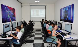 Fatih Gençlik Merkezi'nde bilgisayar kursu başladı