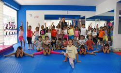 Yunusemre Yaz Spor Spor Okulu'nda cimnastik rüzgarı