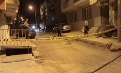 İzmir'de silahlı saldırı! Motosikletiyle geldi, tabancayla vurup kaçtı