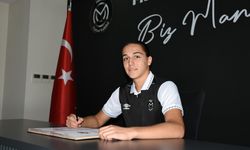 Manisa FK altyapıdan yetişen Ada İbik ile profesyonel sözleşme imzaladı