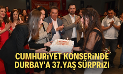 Cumhuriyet konserinde Durbay'a 37.yaş sürprizi