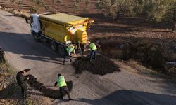 Soma ve Büyükşehir Belediyesi Ortaklaşa Yol Bakım ve Onarım Çalışmalarına Başladı