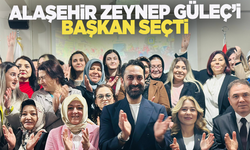 AK Parti Alaşehir ilçe kadın kollarında bayrak değişimi