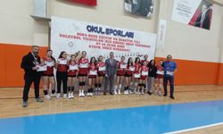 Okul sporları voleybolda yarı finalistler belli oldu