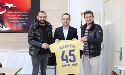 Selendi Belediyespor'dan Kaymakam Kahveci'ye ziyaret