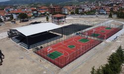 Demirci’de Yeni Spor Tesisi İnşaatı Devam Ediyor