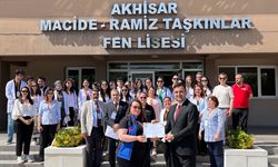 MCBÜ'den lise öğrencilerine bilim şöleni