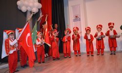 Demirci’de Kur’an Kursu öğrencilerinden yıl sonu gösterisi