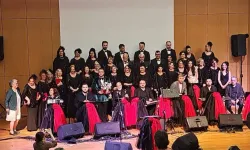 Bahçeşehirlilier efsane şarkıları seslendirdiler