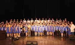 Bursa Nilüfer Çocuk ve Gençlik Koroları yıl sonu konserinde büyüledi