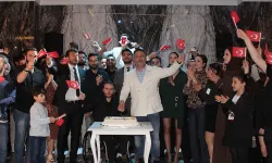 Bursa’da genç inşaat mühendislerinden 19 Mayıs coşkusu