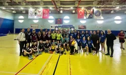 BUÜ’nün hentbol takımı Süper Lig'de