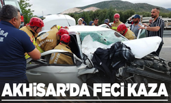 Akhisar’da Trafik Kazası: 2 Kişi Yaralandı