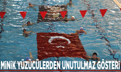 Minik yüzücülerden unutulmaz gösteri