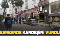 Berberde traş olan kardeşini öldürdü