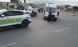 Konya’da otomobil ile kamyonet çarpıştı, yaşlı çift hayatını kaybetti