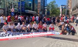 İzmir Büyükşehir'de, grev beşinci gününde işçilerin eylemi sürüyor