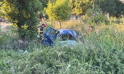 3 otomobilin karıştığı zincirleme trafik kazasında 1'i ağır 5 kişi yaralandı