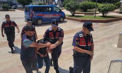 Akrabasını tornavida ile öldüren zanlı mahkemeye sevk edildi