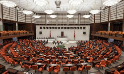 Siyasi partilerin bayramlaşma programı belli oldu