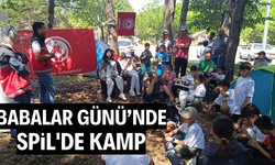 Babalar Günü'nde Spil'de kamp
