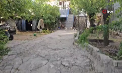 Çocuklarını ve kendisini bıçakla yaraladı