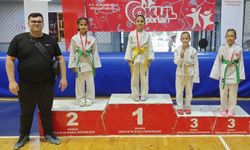 Yunusemreli sporcular madalyaya doymuyor