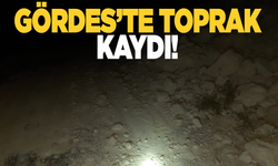 Gördes'te toprak kayması sonucu yol kapandı