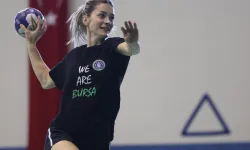 Bursa Büyükşehir'in kadın hentbolcuları yeni sezona iddialı hazırlanıyor