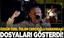 Özgür Özel, AK Parti'nin Özlem Çerçioğlu hakkında hazırladığı dosyaları gösterdi