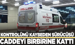 Kontrolünü kaybeden sürücünün caddeyi birbirine kattığı kaza kamerada