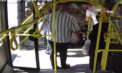 Otobüs şoförü fenalaşan yolcuyu hastaneye yetiştirdi