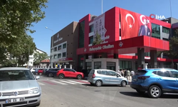 Görev başındayken otomobilin çarptığı güvenlik görevlisi hayatını kaybetti