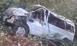 Ordu’da minibüs şarampole devrildi: 11 yaralı