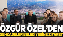 Özgür Özel'den Şehzadeler Belediyesi'ne ziyaret