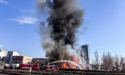 Ankara Emniyet Müdürlüğü otoparkında yangın paniği!