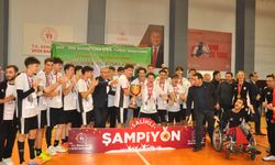 Manisa’nın Salihli ilçesi ev sahipliği yaptı, Beşiktaş kupayı kaldırdı