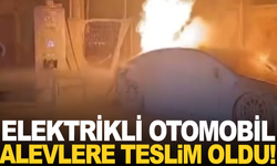 Manisa'da şarj istasyonunda bulunan elektrikli otomobil alev alev yandı
