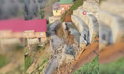 Rize’de istinat duvarı çöktü: 2 ev tedbir amaçlı boşaltıldı