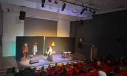 İlçede tek kişilik oyun ilgi gördü