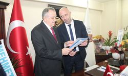 MHP’li Akçay’dan Manisa Kahveciler Odası’na Ziyaret