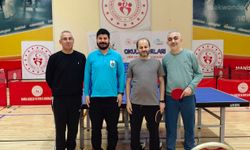 Masa tenisi turnuvasında birincilik Merkezefendi’nin