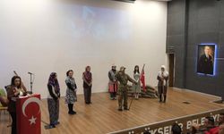 Öğrencilerin hazırladığı program büyük beğeni topladı