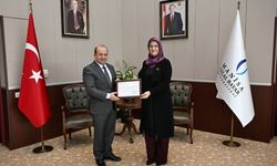 Manisa CBÜ’ye "Beslenme Dostu İş Yeri" belgesi