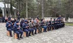 Şehit Hava Pilot Teğmen Yavuz Eracar kabri başında anıldı